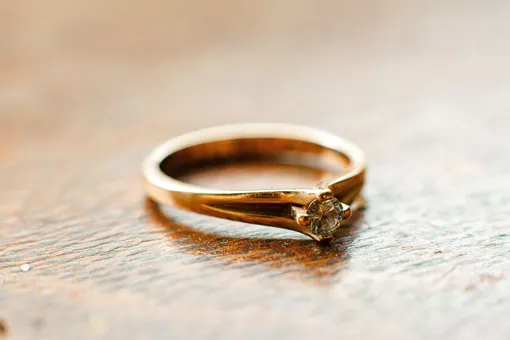 После разрыва помолвки или развода невесты могли продавать кольца