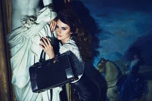 Пенелопа Круз подписала контракт с брендом Loewe Пенелопа Круз подписала контракт с брендом Loewe