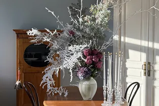 Как подобрать идеальный интерьерный букет: от создания композиции до размещения в пространстве