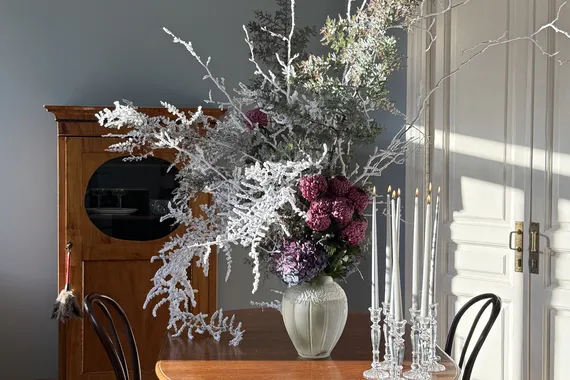 Как подобрать идеальный интерьерный букет: от создания композиции до размещения в пространстве