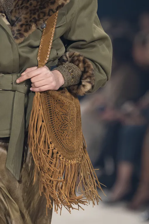 Isabel Marant, осень-зима 2025/2026 Сумка с бахромой