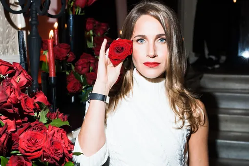 Юлия Ковальчук блеснула на презентации бренда Kat Von D в России