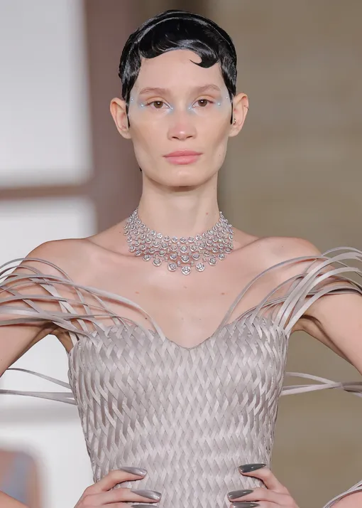 Кутюрная коллекция Gaurav Gupta, весна/лето 2026 Как сделать влажную укладку