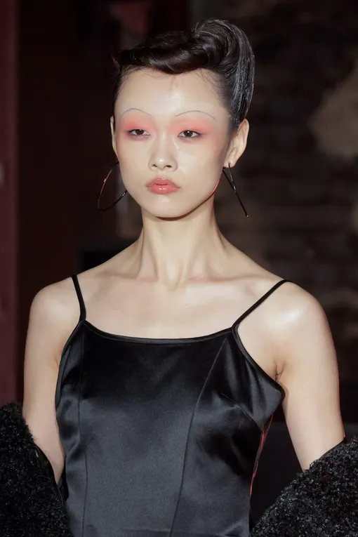 Цветные тени для век