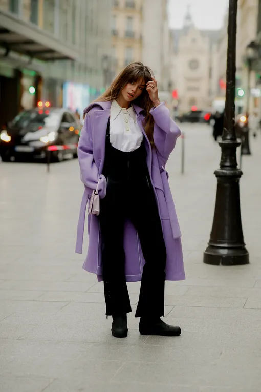 Модное яркое пальто на осень и зиму-2023/2024 – фиолетовое