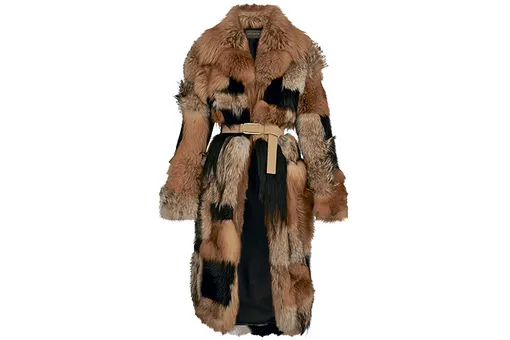 Пальто из меха чернобурой лисы, койота и бобра, Louis Vuitton 1 060 000 руб., Louis Vuitton