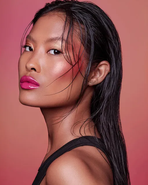 яркий румянец