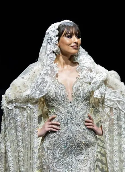 Самое дорогое свадебное платье в мире было создано для девушки из богатой египетской семьи