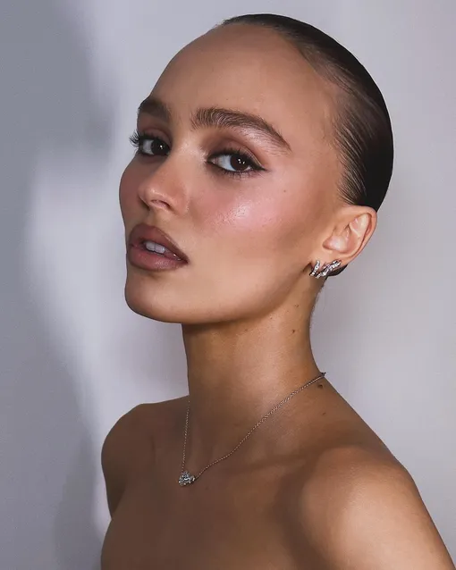 как можно накрасить губы