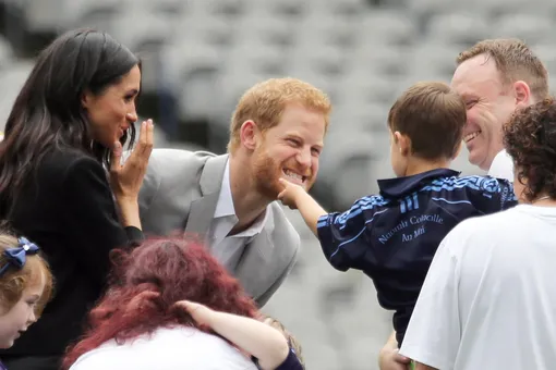 Уже готов: самые милые фото принца Гарри с детьми