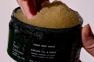 18 ароматных скрабов для тела, которые помогут устроить спа-ритуал, не выходя из дома