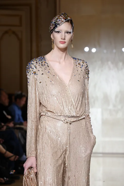 Giorgio Armani, весна-лето 2025 трендовые цвета помад