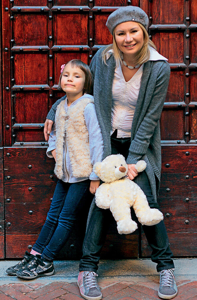 Альмира Амирова-Барсанти с дочерью